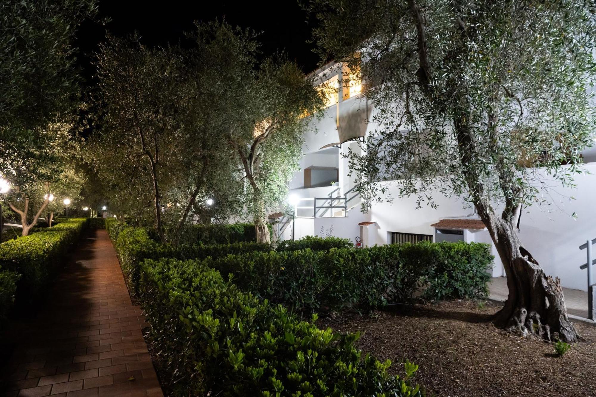 Hotel Palme Gemelle Vieste Exterior photo