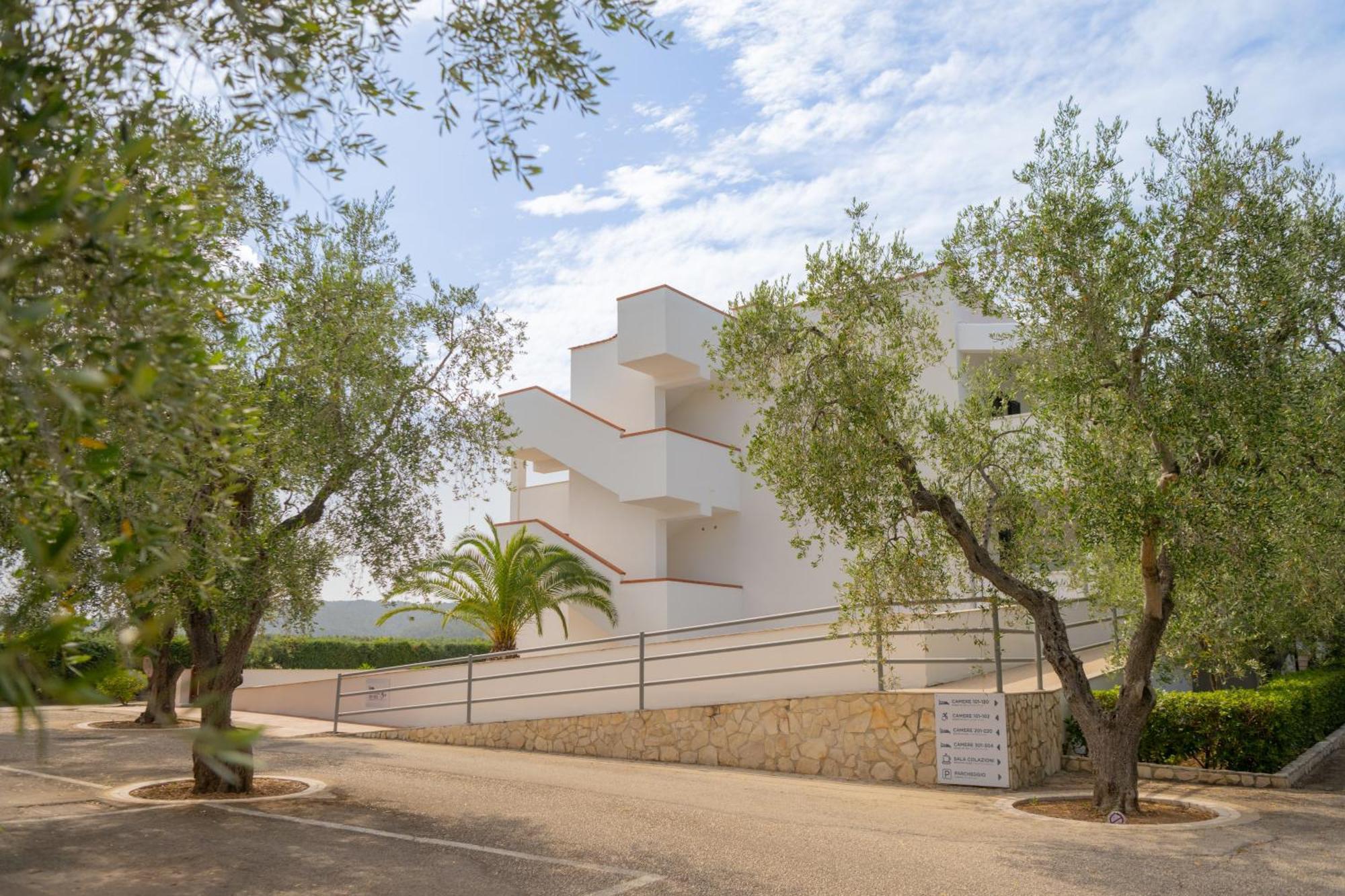 Hotel Palme Gemelle Vieste Exterior photo